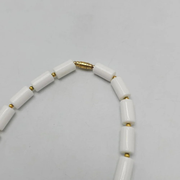 Avon 1977 White Tube Beads Gold Tone Accents Summerset Necklace 28 in Long - Picture 3 of 5